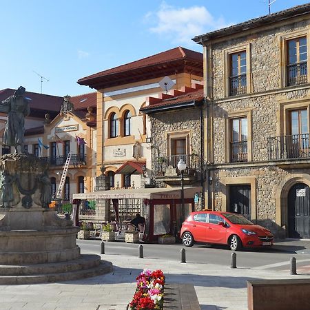 Hotel Neptuno Villaviciosa  Extérieur photo